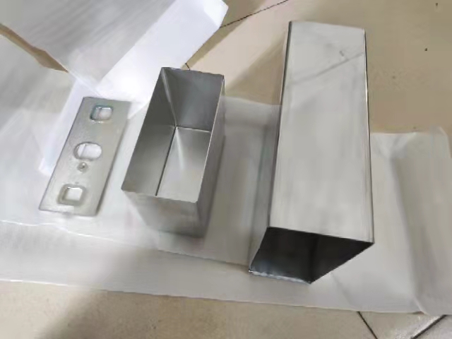 寻找冲压大电池壳的冲压厂300吨以上冲床，年订单是比较多