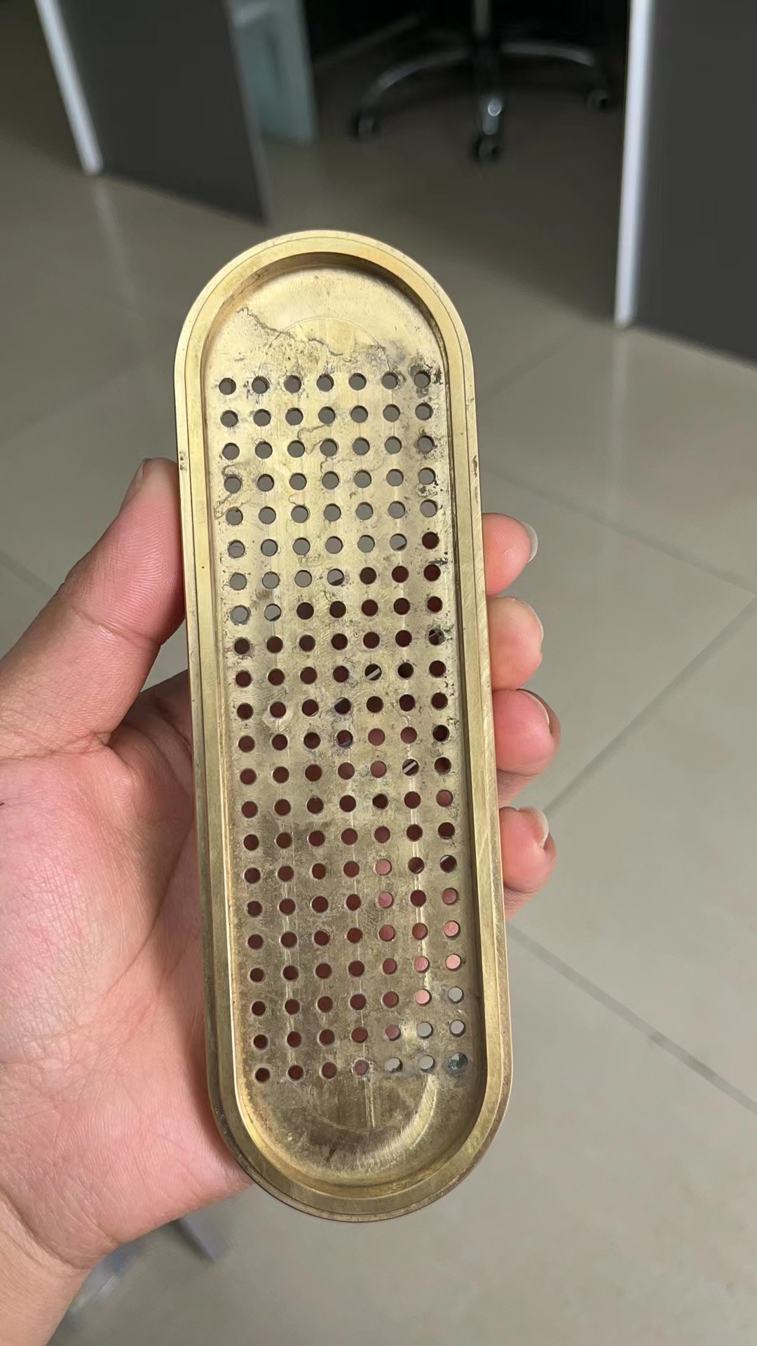 寻能做镜面抛光的加工厂，这批需求一百套/3件