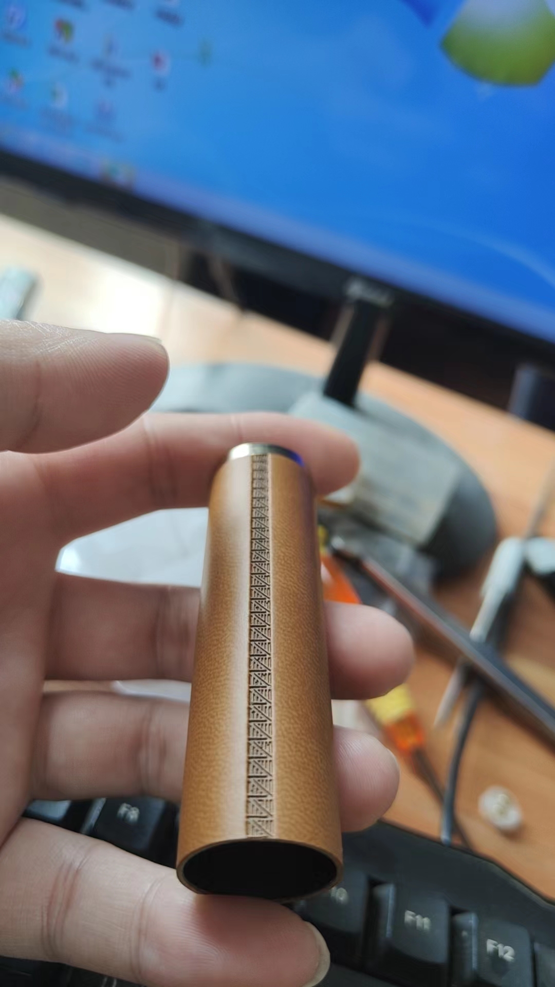 寻有做产品表面贴皮革的加工厂，能做的话