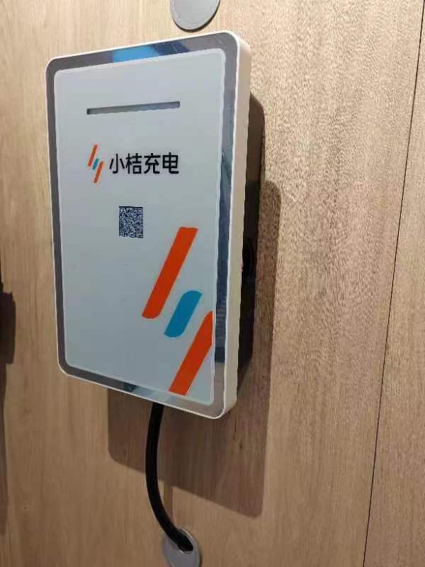 寻有做如图玻璃外壳工件的加工厂，一次是2k的需求量