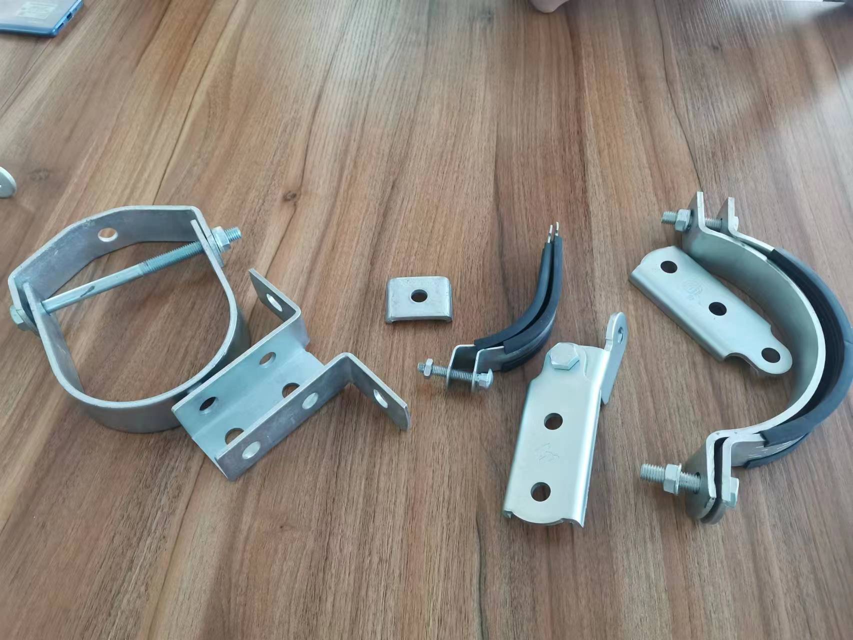 寻东城周边五金冲压配合的加工厂，量还可以