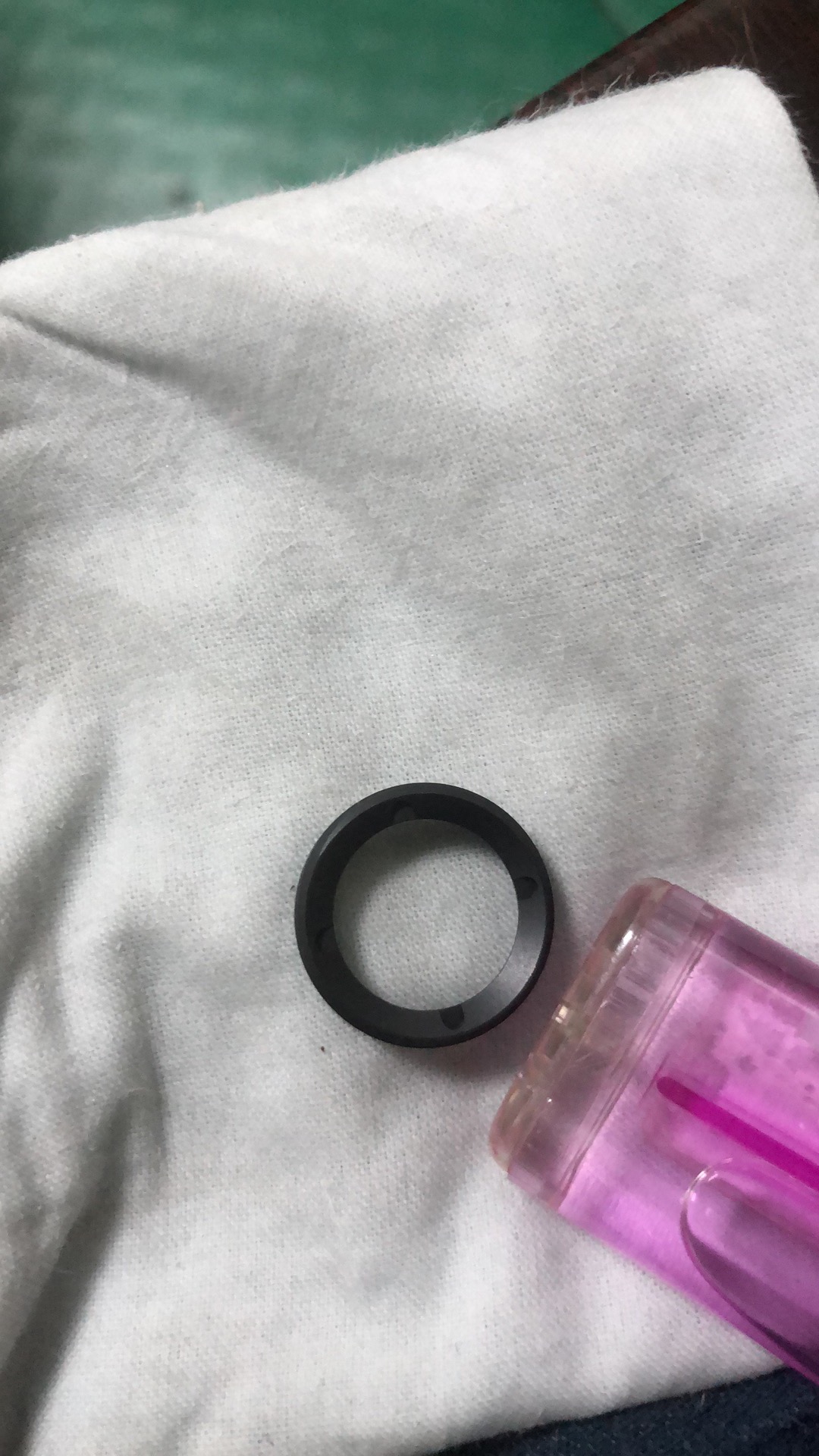 寻找东莞附近地区发黑染黑加工厂，目前量有1万件