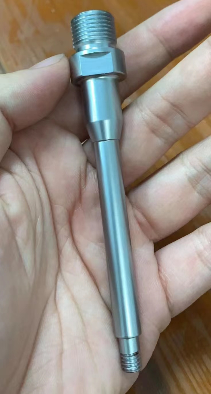 寻冷墩或者多工位的加工商，量还可以 ，每个月几万套