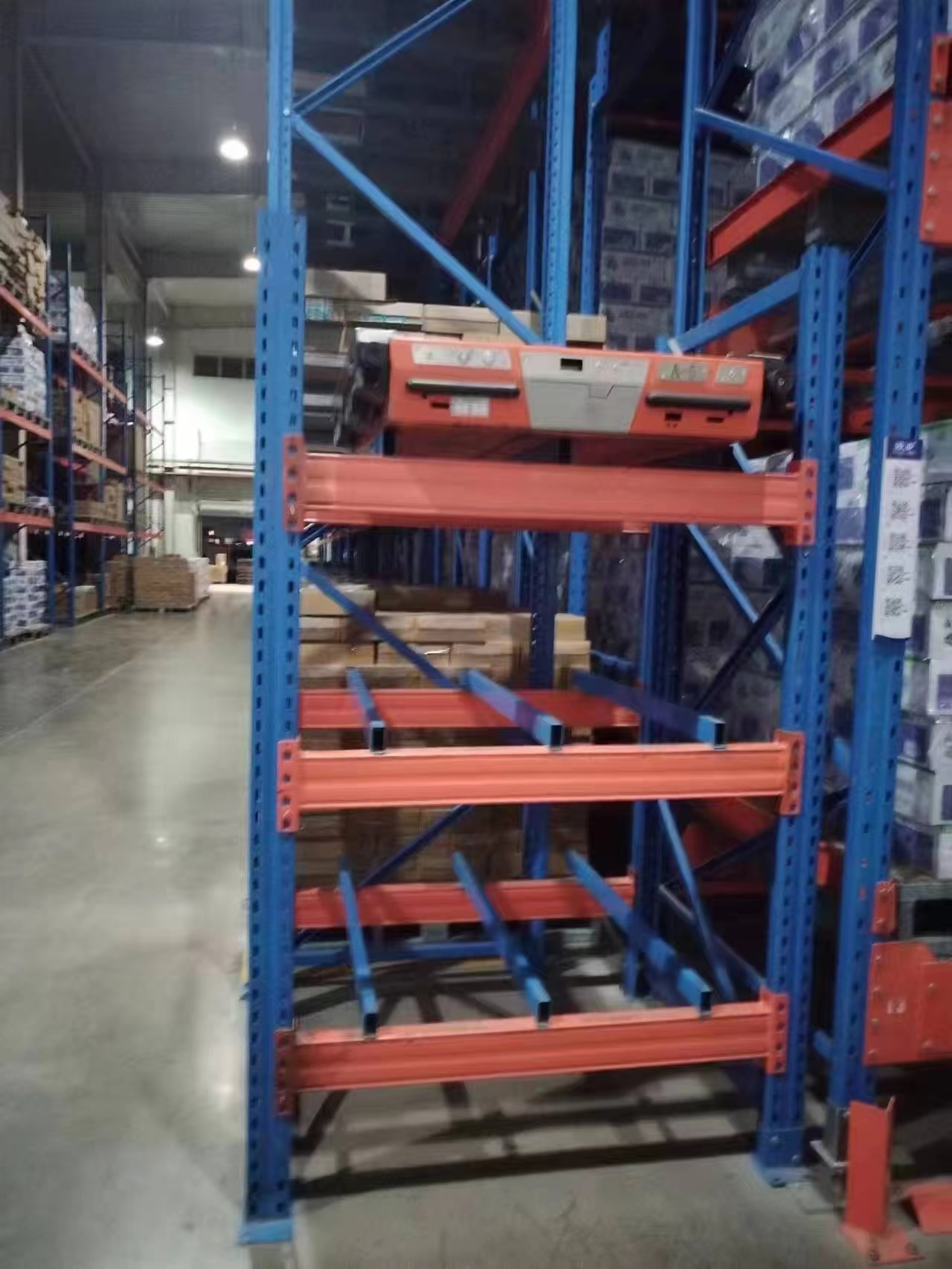 寻有做如图货架的加工厂，需求量目前要做几万件