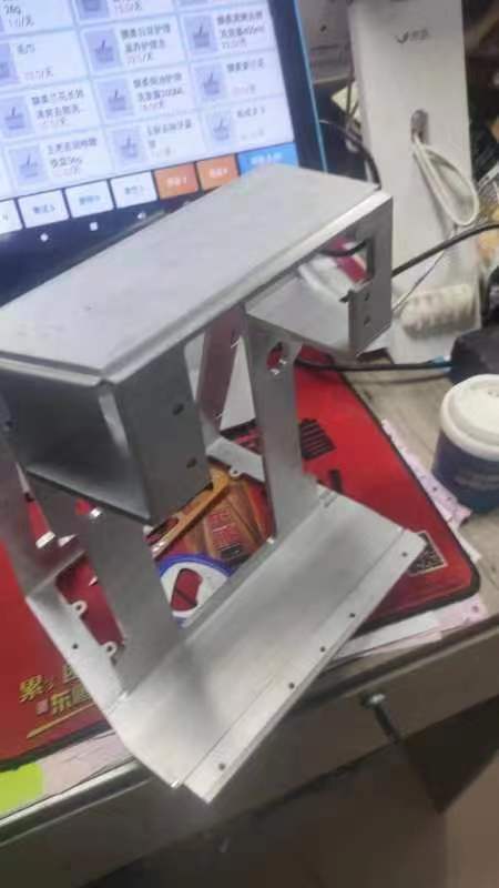 寻求塘厦周边喷粉合作的加工厂，月需求两千件，是五金金属件，类似架子件