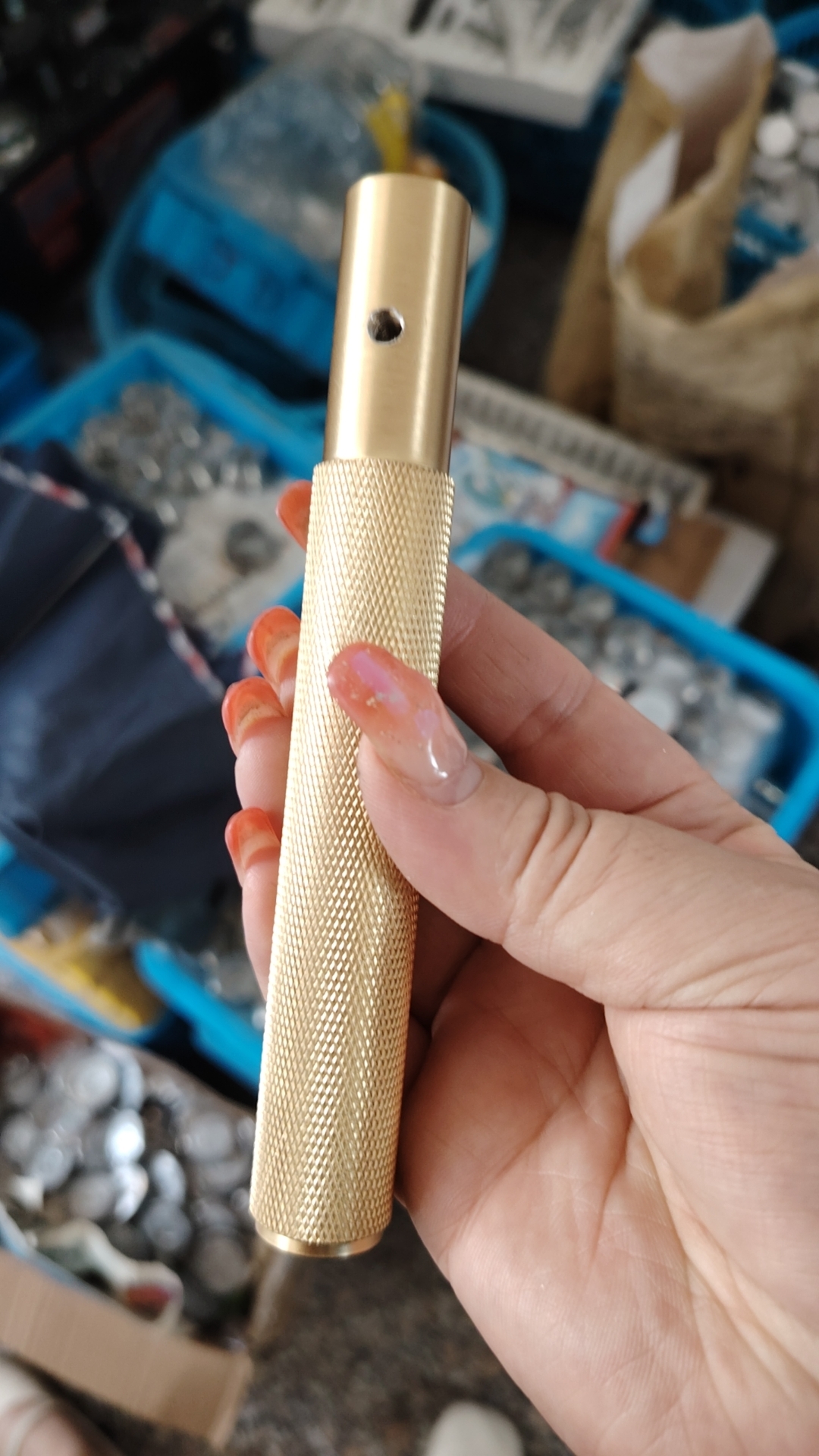 寻电镀镍+拉丝加工厂，第一批有4000多，这个一直在做的，如图
