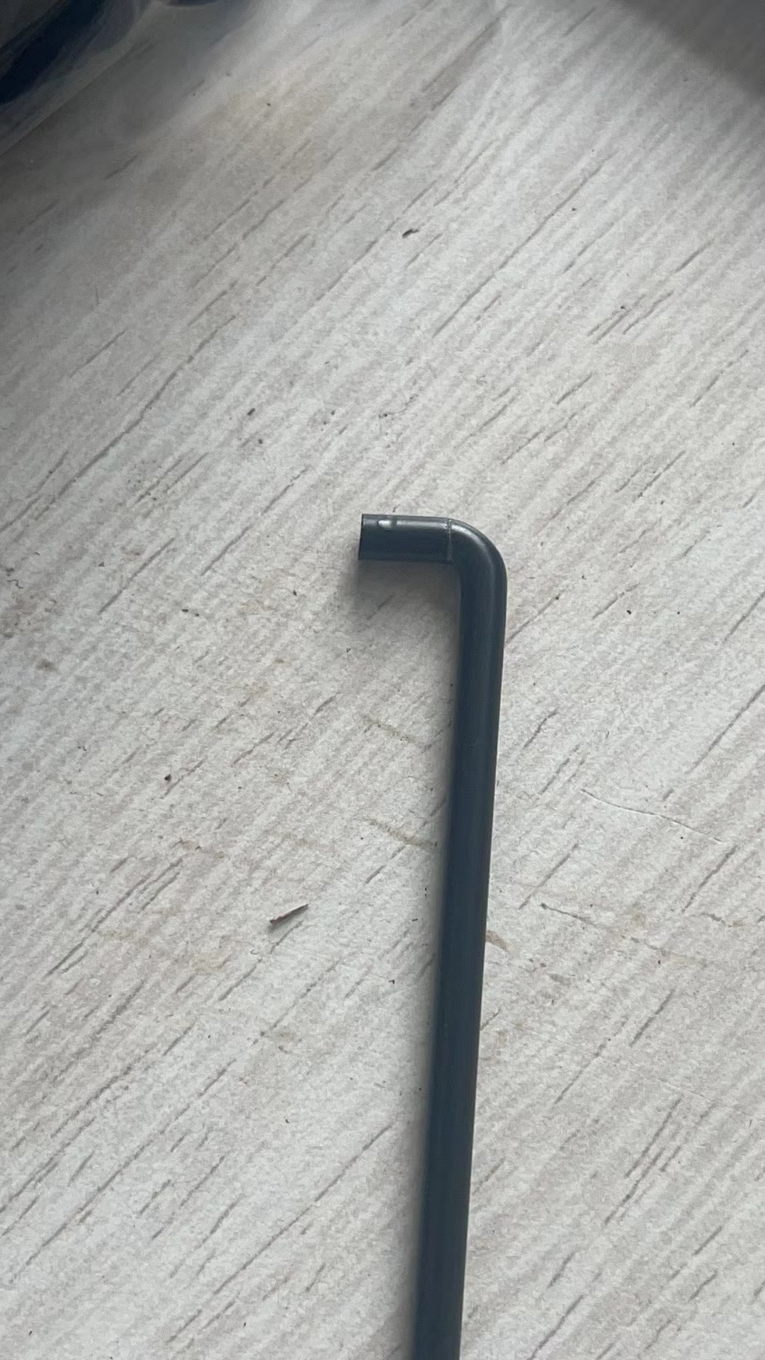 寻滚镀电泳加工厂，常年做的量还可以，如图，铁件，电泳黑色，盐雾96小时，