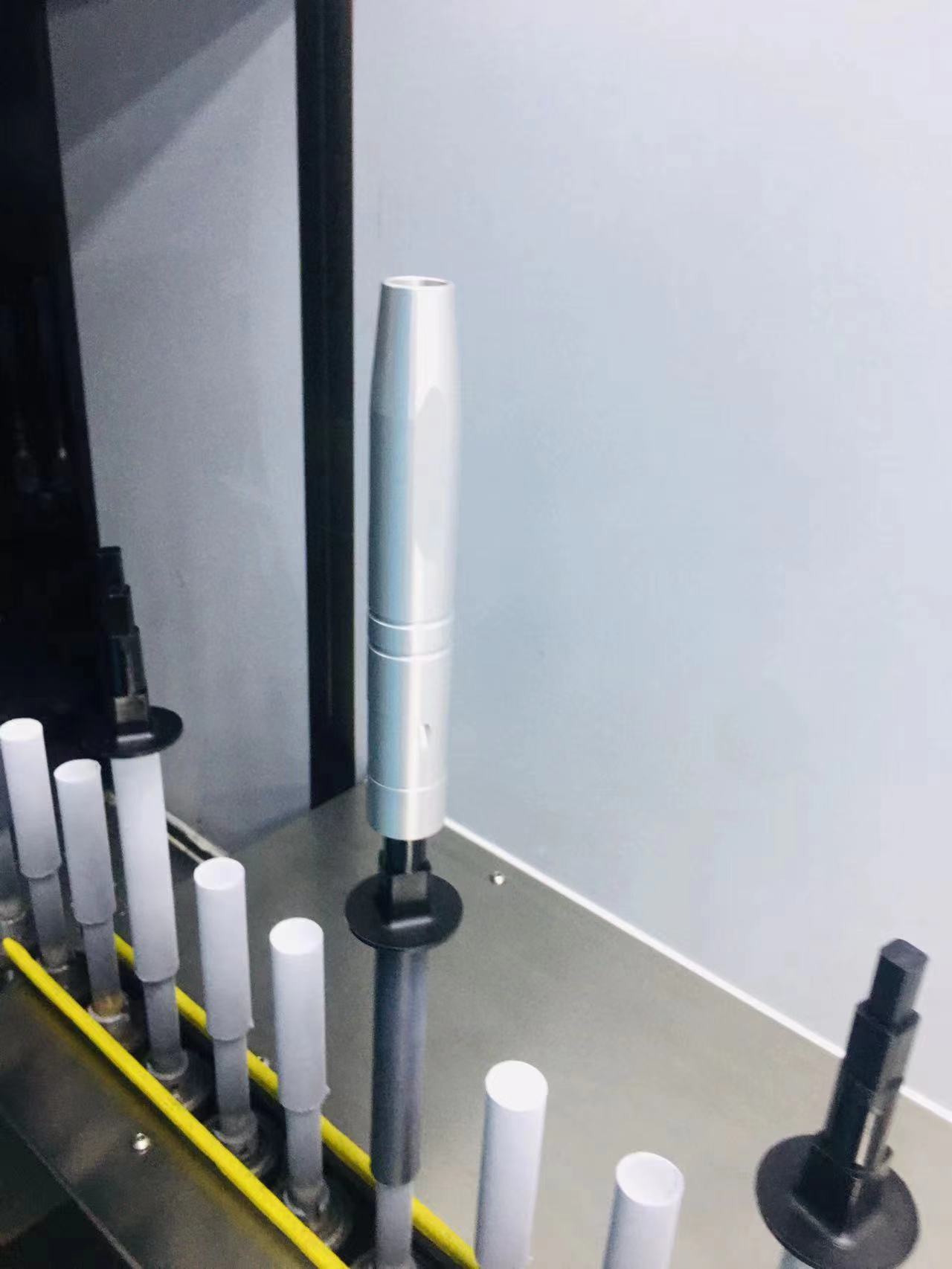 寻五金喷油的加工厂，一个月一万多件，铝合金材质，产品如图，要求厂家要有自动线喷油的