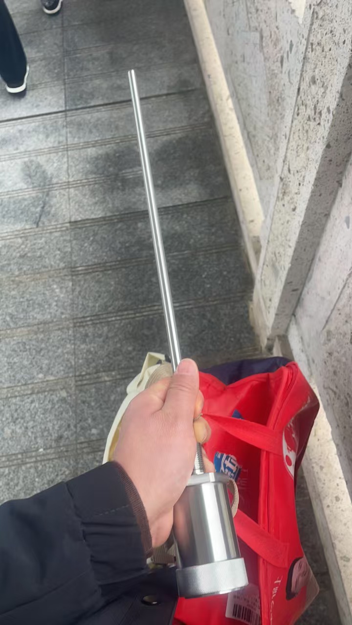 寻能做如图传感器金属壳体的加工厂，现在研发阶段，小批量到大批量，装配件