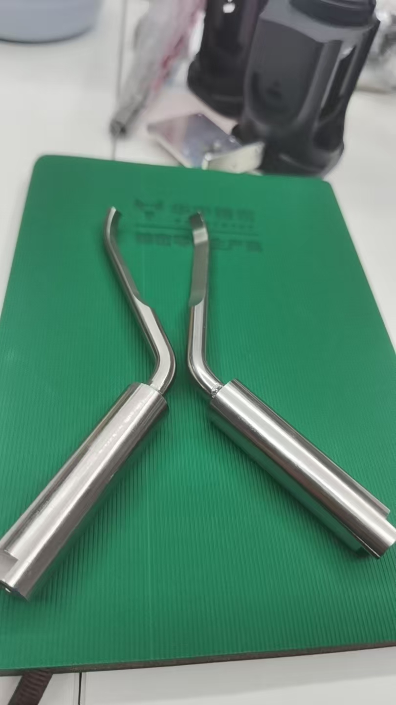 寻能做如图不锈钢爪钩产品的加工厂，首批试产9套，后续有量，如图