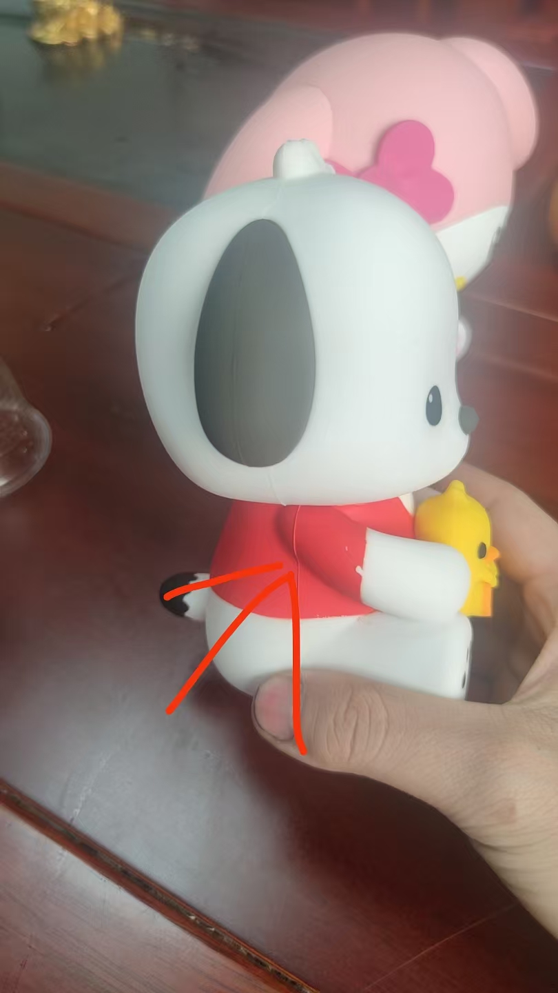 我司找喷喷油硅胶玩具的加工厂，先打样，批次几千件，如图产品，，需要喷红色部分