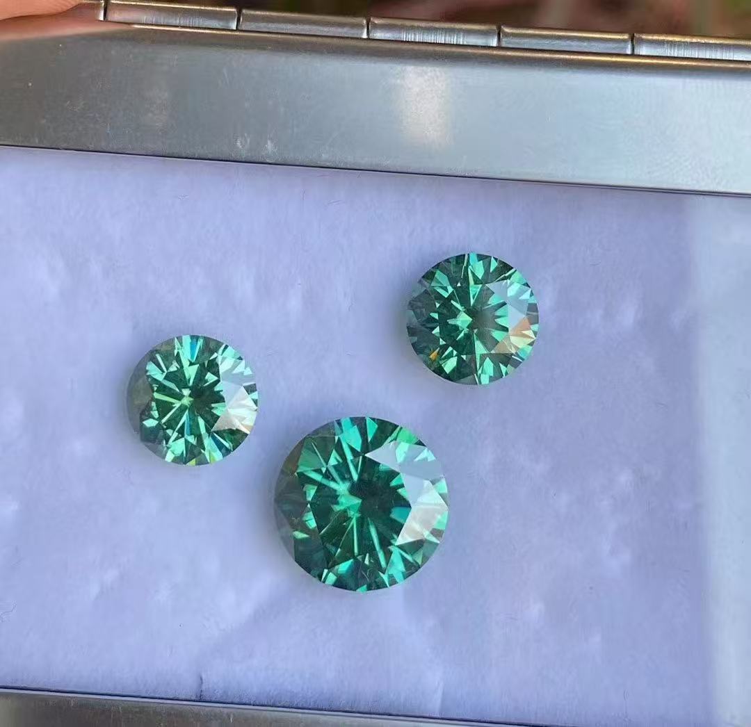 我司帮客户找莫桑石表面电镀颜色的加工厂，打样OK。量是比较大，如图规格，
