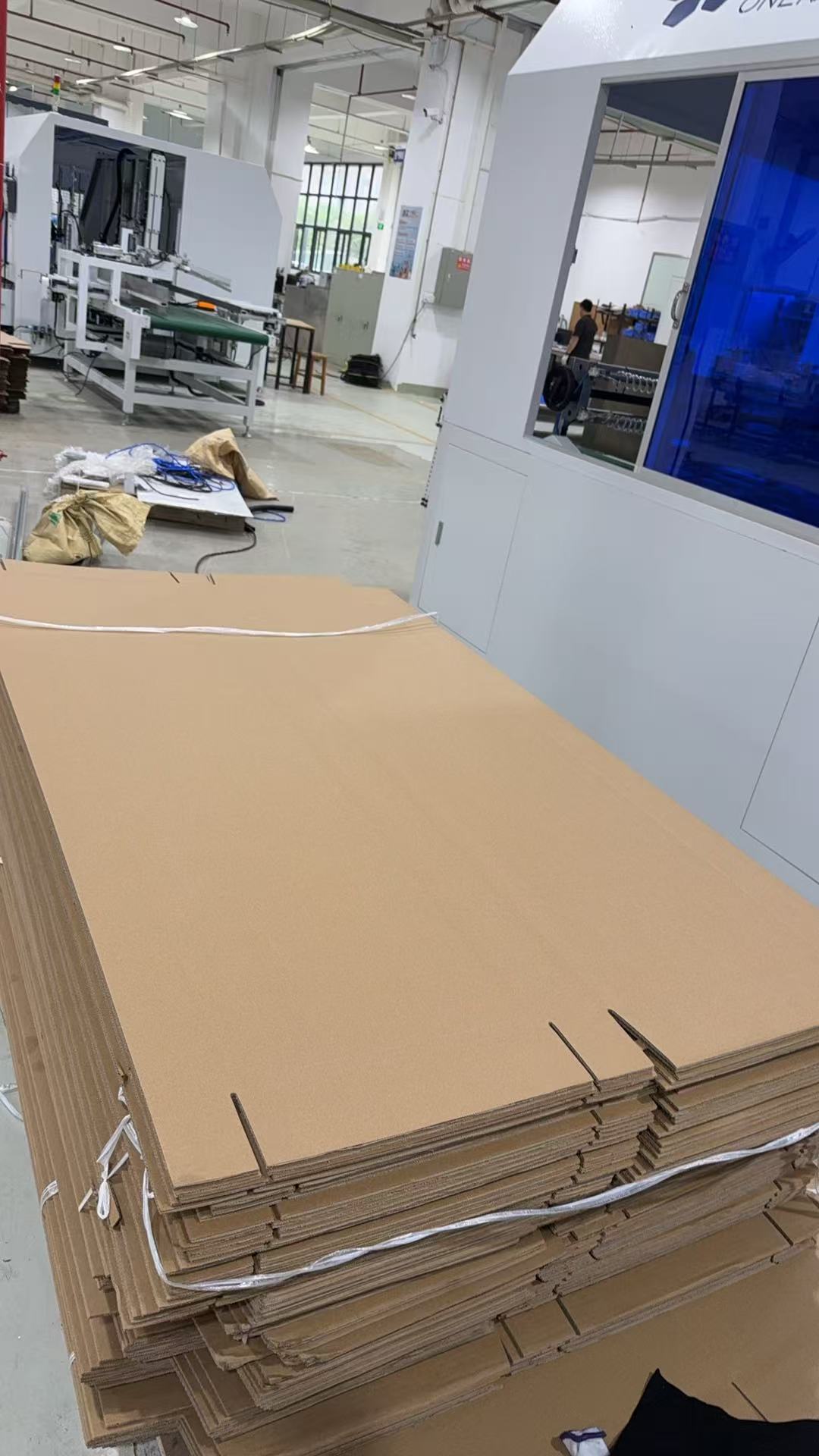 寻能做如图纸皮的加工厂，需求500pcs，1.8米长的纸皮，厚度要5层，包工包料