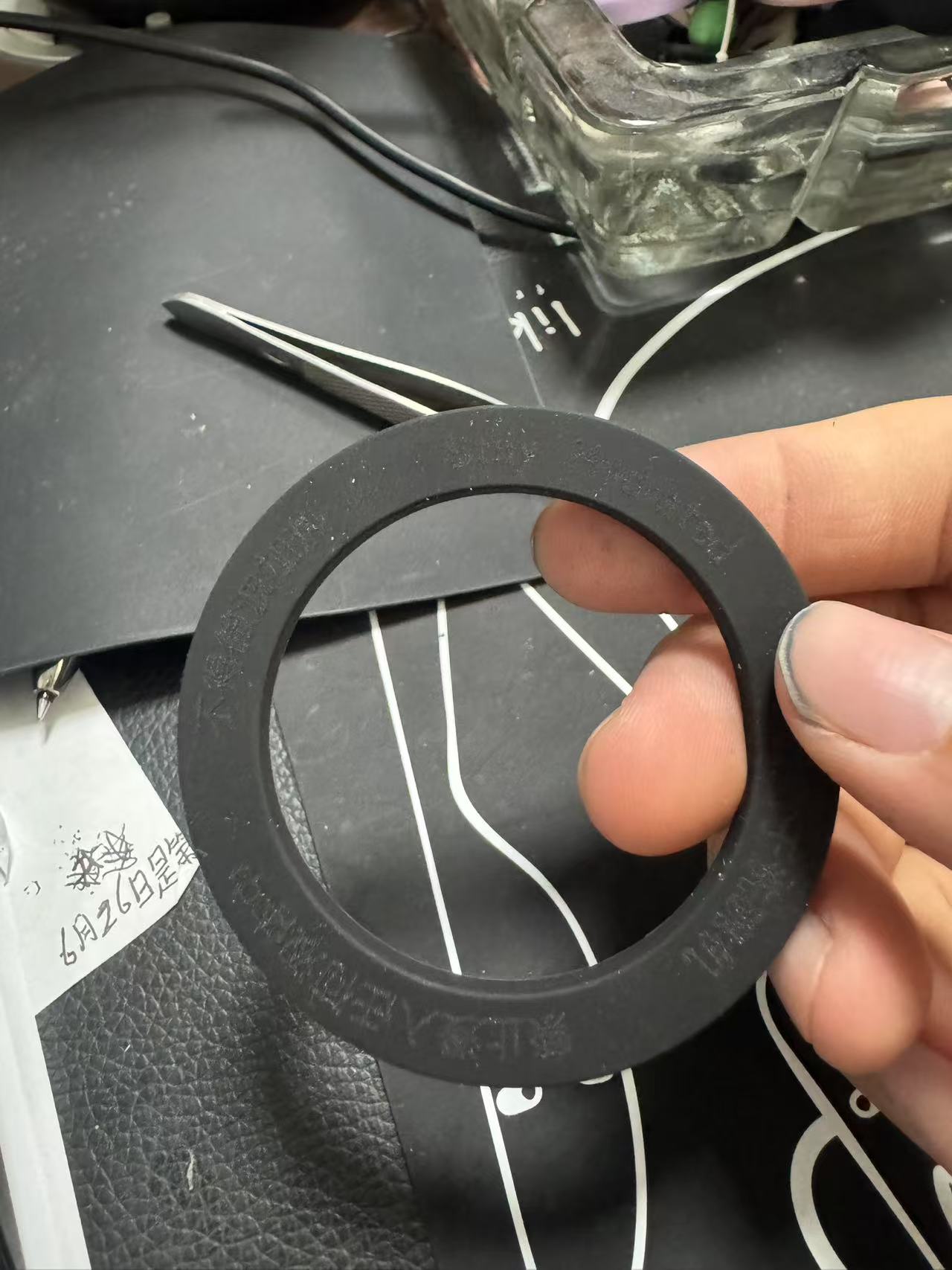 寻求磨具抛光的加工厂，做亮面，如图产品，字体抛光，打磨抛光
