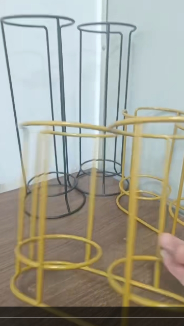 寻求喷粉合作加工厂，这批有30~40万件，铁材质的，是款杯架，如图黑色规格