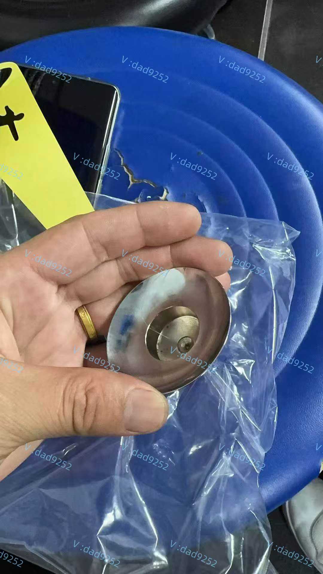 寻能做如图产品的加工厂，数量2000件，如图，铁材质，包工包料