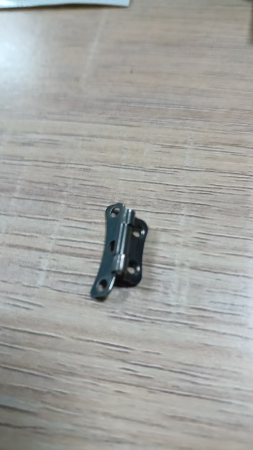 寻有做合页的五金加工厂，先确定能不能做，需要先打样确认，OK的话是要