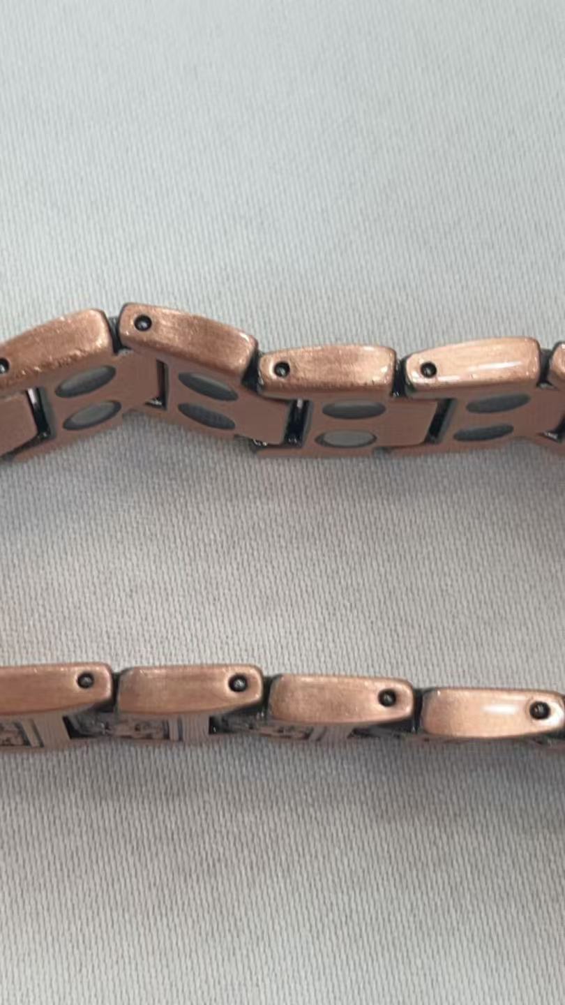 寻能做如图铜手链的加工厂，有几千几万条，长期订单，如图，红铜