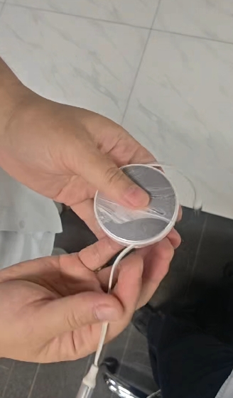 寻求双拉收线开发工厂，量不多，一年只有十五万件，如图，厂家能做，可以先寄个