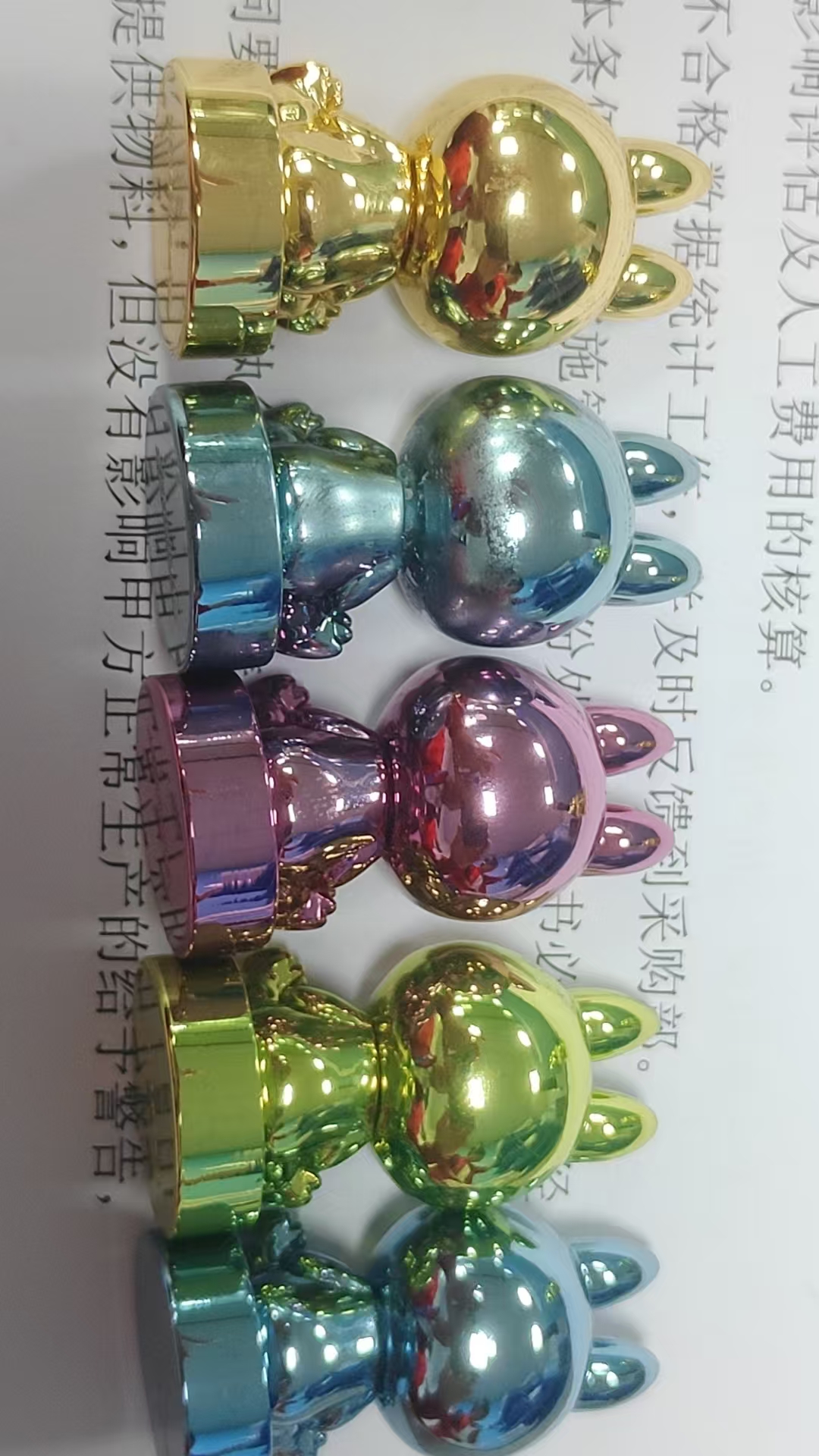 寻求表面处理加工厂（要求能达到如图样板效果），共有十个颜色 每个颜色五万多