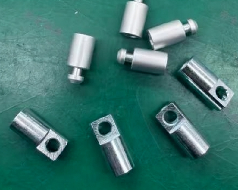 寻求车床合作加工厂，目前有两三款产品。月需求十万左右的货款，材质有铝的，铁的，