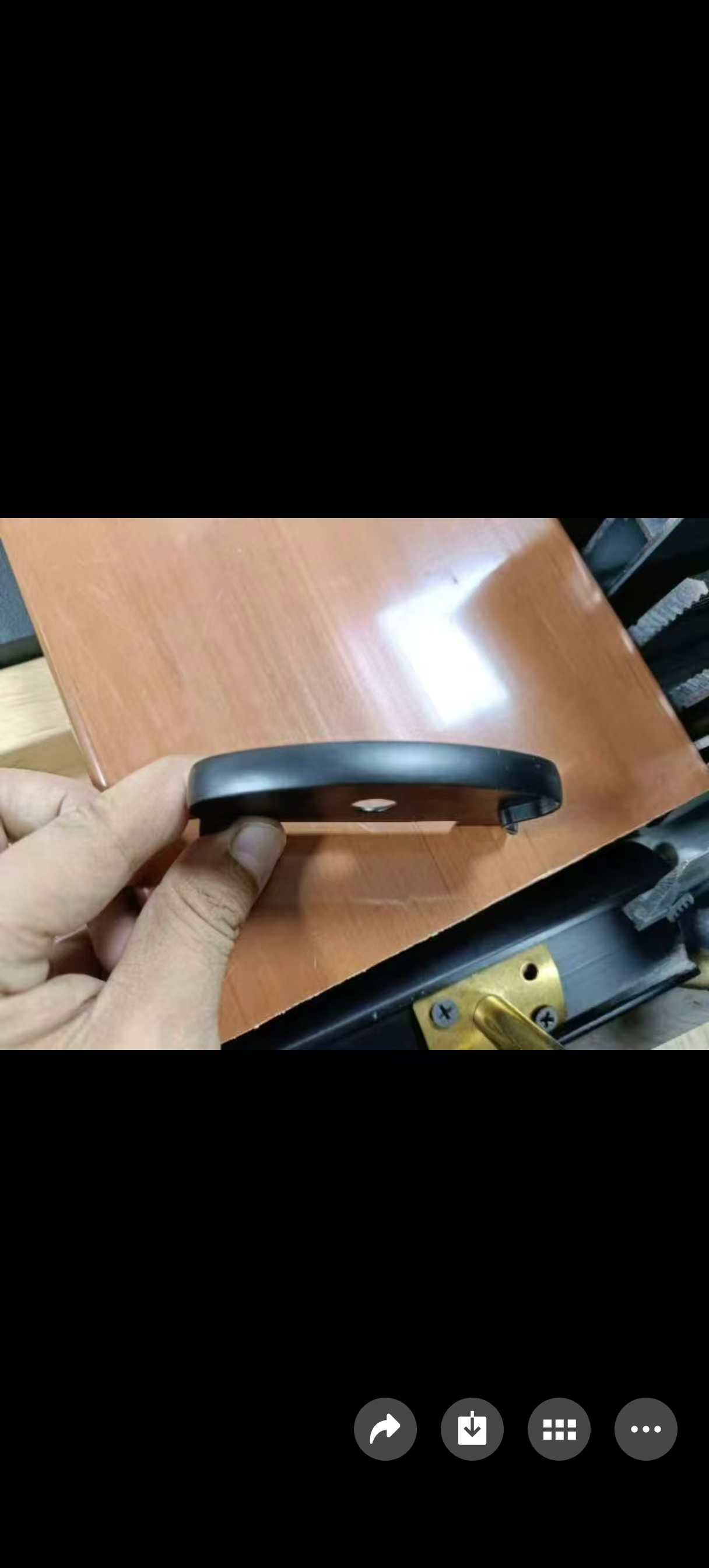 寻喷油喷粉加工厂，一个月几万个，如图，锌合金材质，大小5公分左右，厂家看是喷粉