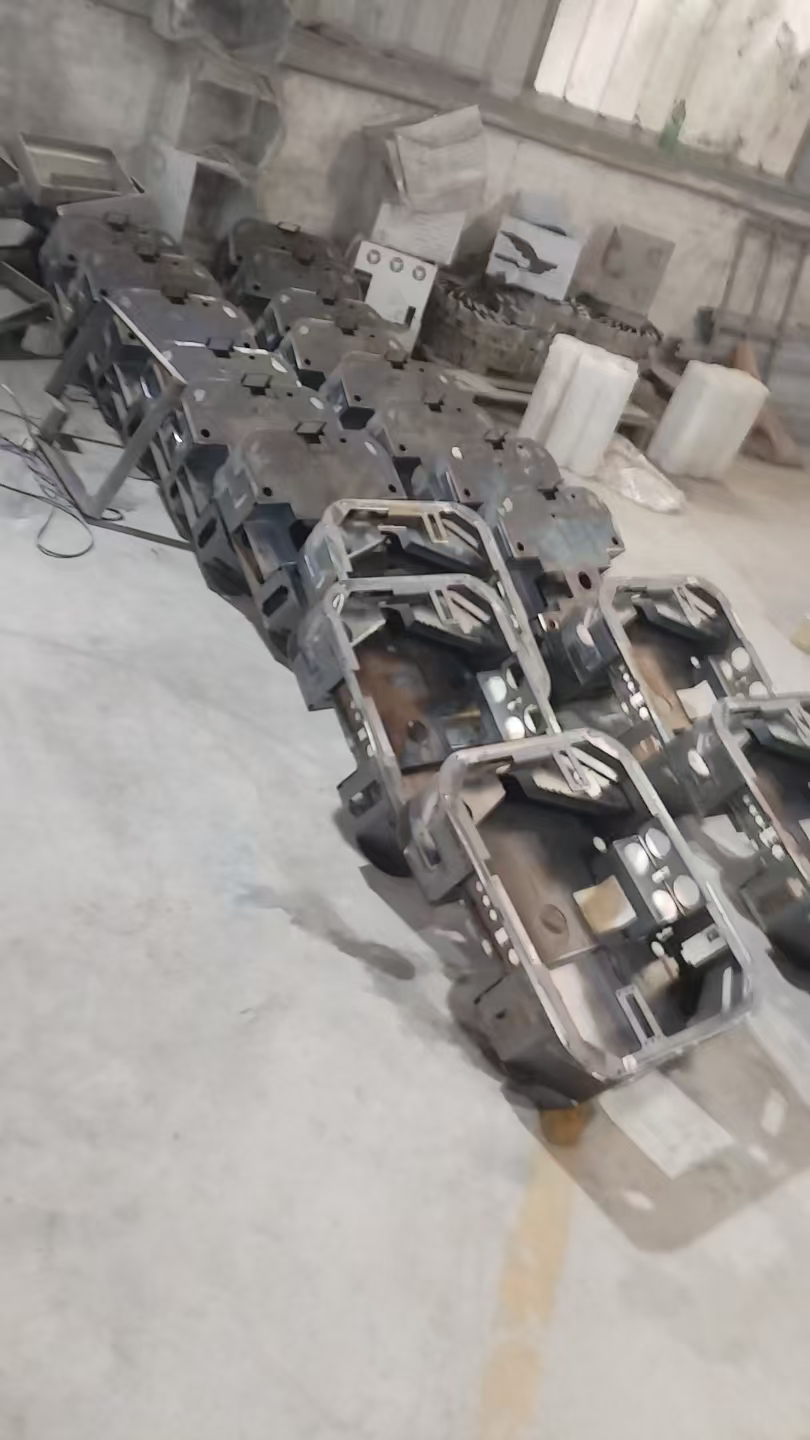 寻求常平附近前处理洗水加工厂，目前有六七十套。后续有其他的，这批要求比较高