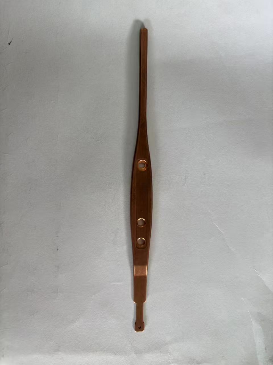 寻求五金冲压加工厂，年需需求10万件，材质铜的，锡青铜料，产品是医疗器材，