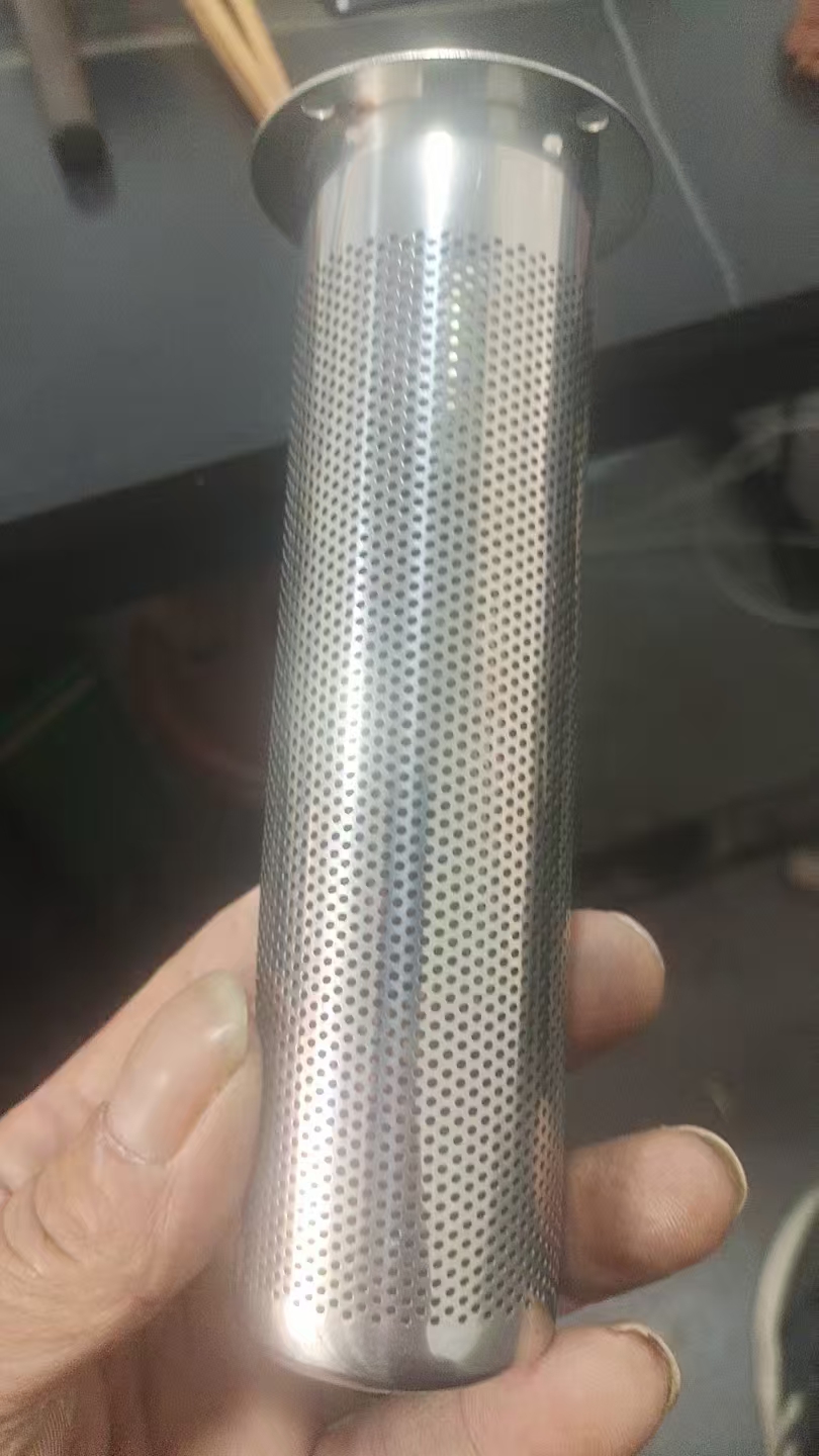 寻能做如图五金件的加工厂，月需求量上万件，包工包料，是帮我朋友找的，具体材