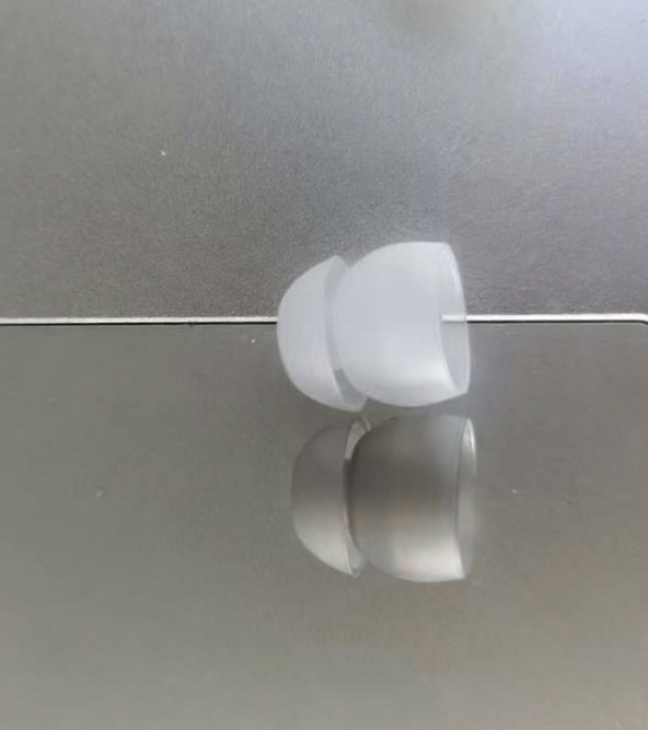 寻求有做硅胶帽的加工厂，如图，是子弹双层硅胶帽，一款白色目前要1万件，黑色目